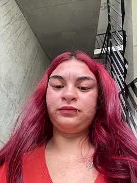 MiaLujan  online show from September 29, 2025, 11:49 am