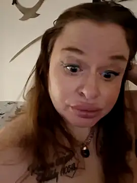 Snapshot of JohannasMishael chatting on April 1, 2026, 2:35 am JohannasMishael online show from April 1, 2026, 2:35 am