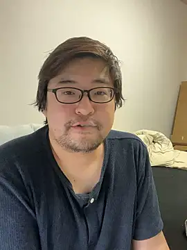 yuuki198912 online show from October 27, 2025, 10:00 pm