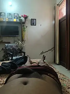 arshvir133 online show from July 5, 2026, 4:19 am