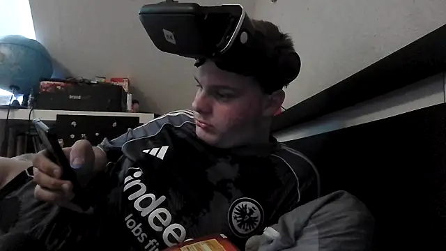 Nicolasjlhkjzl online show from April 30, 2026, 1:51 pm