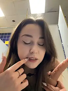 Peachy Dream online show from March 20, 2025, 9:24 pm