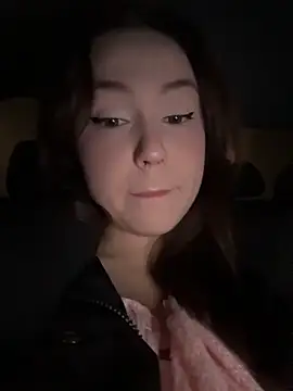 Peachy Dream online show from January 18, 2026, 6:11 pm