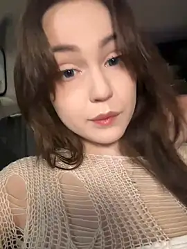 Peachy Dream online show from March 9, 2025, 9:25 pm