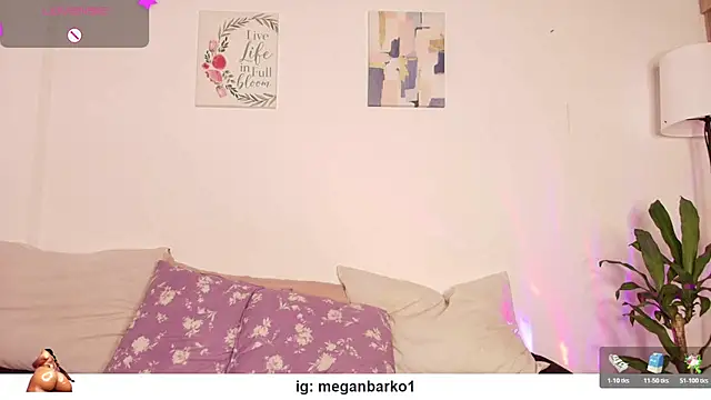 Meganbarko1 online show from June 21, 2026, 7:52 pm