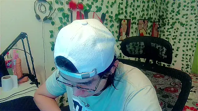 Andy gray online show from July 21, 2026, 12:24 am