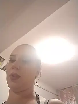 AdelinaJude online show from September 19, 2025, 6:56 pm