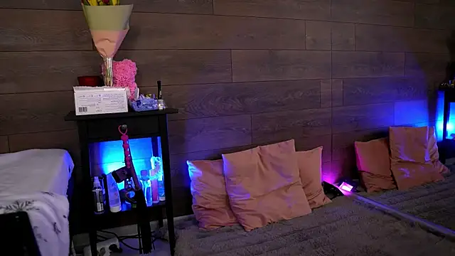 KylieJoyce online show from March 10, 2025, 10:24 pm