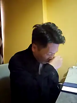 Snapshot of okomm88 chatting on February 18, 2025, 9:21 am okomm88 online show from February 18, 2025, 9:21 am