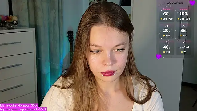 ValBae online show from September 13, 2025, 7:14 pm