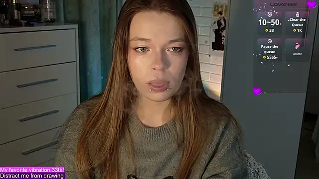 ValBae online show from October 1, 2025, 8:13 pm