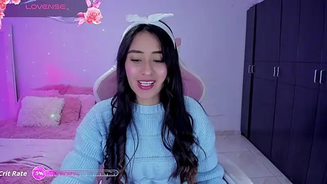 Tinylottie online show from December 19, 2025, 5:37 pm