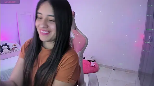 Tinylottie online show from September 24, 2025, 1:46 am