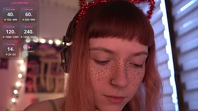 juliapie online show from December 25, 2024, 7:35 am