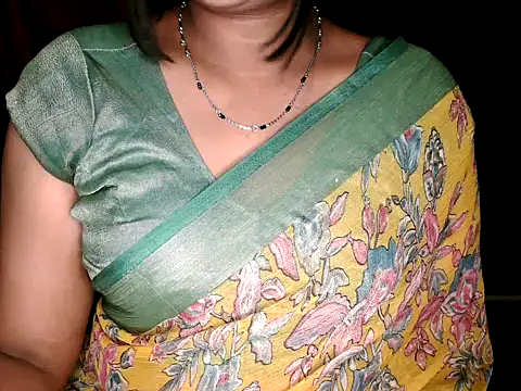 shila20 online show from October 12, 2025, 6:09 pm