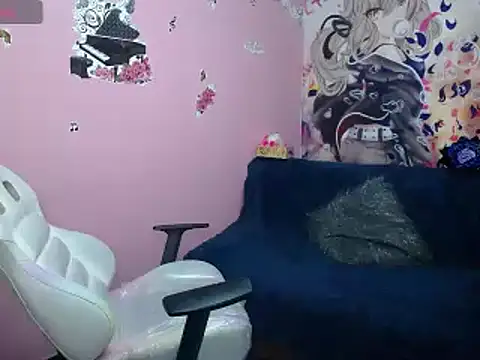 brithany smiith  online show from March 11, 2025, 11:37 pm