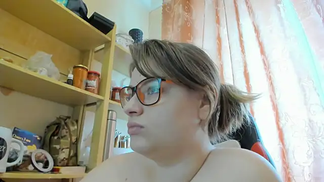 Seductive She Wolf online show from April 23, 2026, 12:29 pm