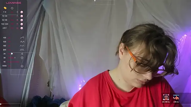 Seductive She Wolf online show from July 6, 2026, 3:03 pm
