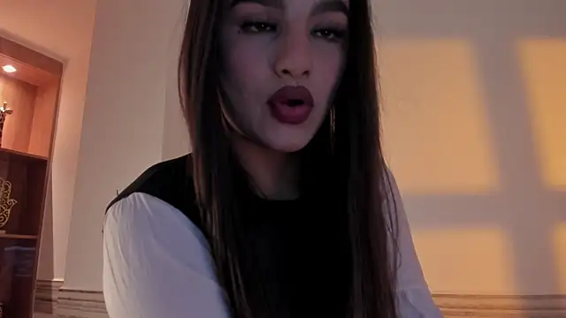 Sophia Cambpell online show from May 16, 2026, 9:58 pm