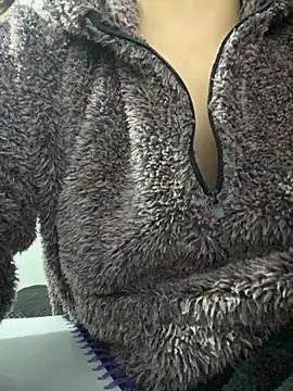 Snapshot of AbyThompson chatting on February 19, 2026, 1:46 am AbyThompson online show from February 19, 2026, 1:46 am