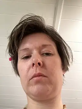 Snapshot of KatieBARBiE98 chatting on February 27, 2026, 7:57 pm KatieBARBiE98 online show from February 27, 2026, 7:57 pm