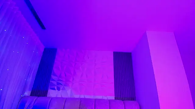 Godess Scarlett77 online show from February 26, 2026, 3:06 am