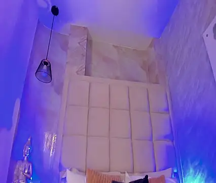 andymiller  online show from September 12, 2025, 1:11 pm