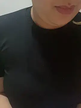 yassminsexy22 online show from March 11, 2026, 8:47 pm