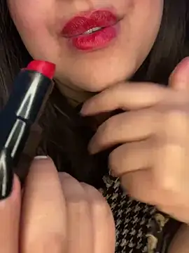 yassminsexy22 online show from February 6, 2025, 4:03 pm