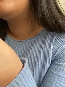 yassminsexy22 online show from February 6, 2025, 8:29 am