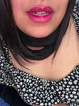 yassminsexy22 online show from January 7, 2025, 6:45 pm