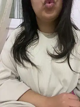 yassminsexy22 online show from January 11, 2025, 8:10 pm