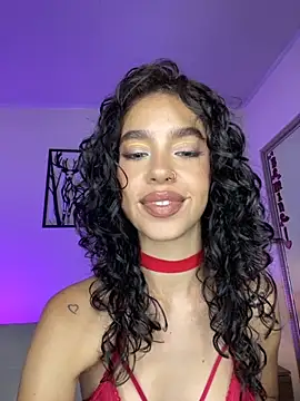 MarianaSnake online show from November 7, 2025, 1:32 am