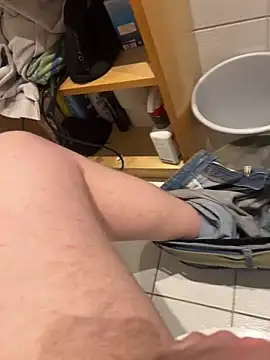 Snapshot of Michaela1222 chatting on February 6, 2026, 9:22 pm Michaela1222 online show from February 6, 2026, 9:22 pm