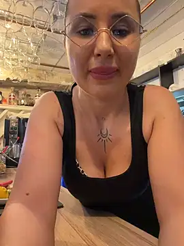 Snapshot of beautydiamond chatting on July 18, 2026, 10:02 am beautydiamond online show from July 18, 2026, 10:02 am