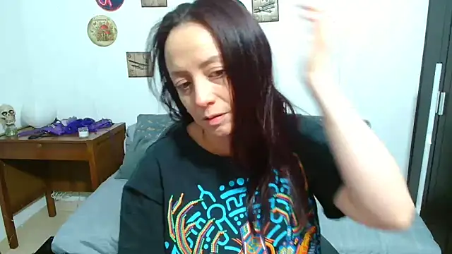 catalinamommyx online show from June 19, 2026, 12:27 am