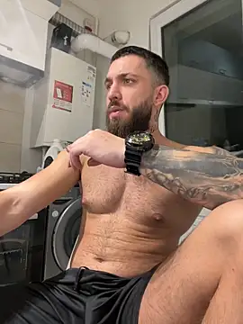 LoveIsBlind  online show from October 20, 2025, 5:46 pm