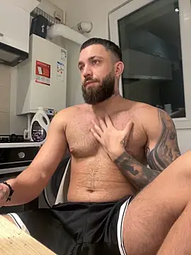 LoveIsBlind  online show from October 19, 2025, 2:47 am