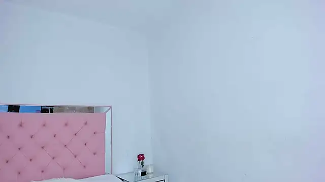  violetadulce online show from February 27, 2025, 6:46 am