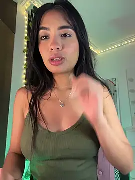 Snapshot of lina_pink chatting on March 17, 2026, 1:41 am lina pink online show from March 17, 2026, 1:41 am