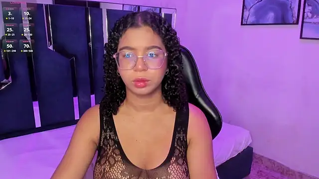 Snapshot of MilaHall_ chatting on February 25, 2026, 4:34 am MilaHall online show from February 25, 2026, 4:34 am