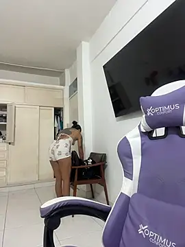 Snapshot of Heratemporal chatting on March 6, 2026, 1:06 pm Heratemporal online show from March 6, 2026, 1:06 pm