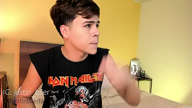 justinbiler online show from March 3, 2025, 12:17 pm