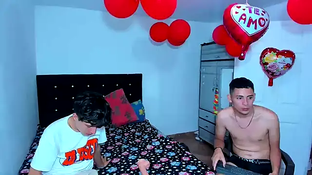 Alexander and Xiao online show from February 15, 2025, 10:10 pm