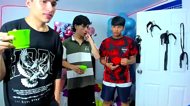 Alexander and Xiao online show from March 21, 2025, 9:23 pm