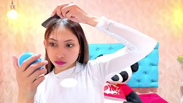MadelineDoll online show from April 22, 2026, 2:24 pm