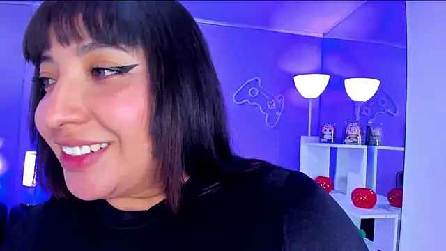 Emma monserrat online show from May 21, 2026, 11:29 am