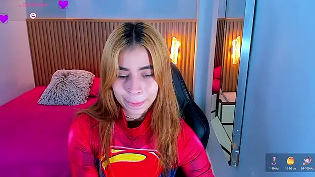 LUCYAMARS1 online show from October 20, 2025, 11:33 am