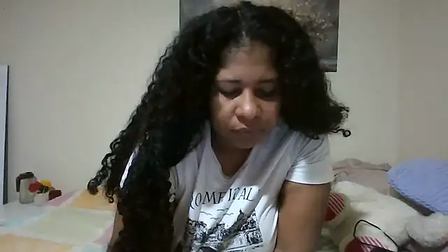 Snapshot of Ivon-09 chatting on June 2, 2026, 11:43 am Ivon-09 online show from June 2, 2026, 11:43 am