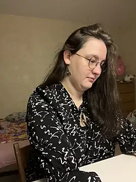 Snapshot of hungry1bunny chatting on February 7, 2026, 6:38 pm hungry1bunny online show from February 7, 2026, 6:38 pm